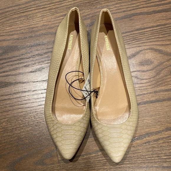 Express Shoes - Express Cream Textured Flats